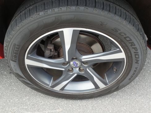 Used 2013 Volvo XC90 3.2 R-Design AWD/4WD image 14