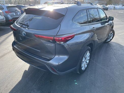 Used 2023 Toyota Highlander Limited image 5