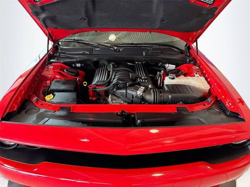 Used 2019 Dodge Challenger R/T Scat Pack RWD image 34