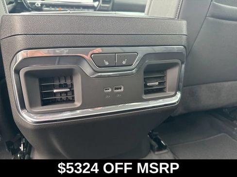 New 2026 GMC Sierra 2500 SLT w/ SLT Premium Package AWD/4WD image 29