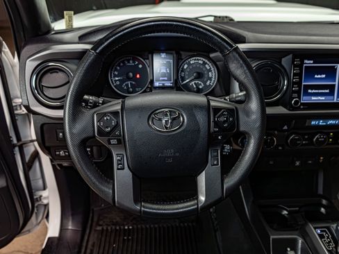 Used 2023 Toyota Tacoma TRD Sport image 18