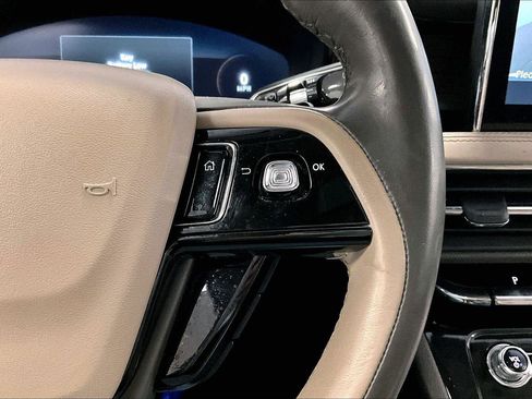 Used 2022 Lincoln Corsair Reserve w/ Equipment Group 201A image 18