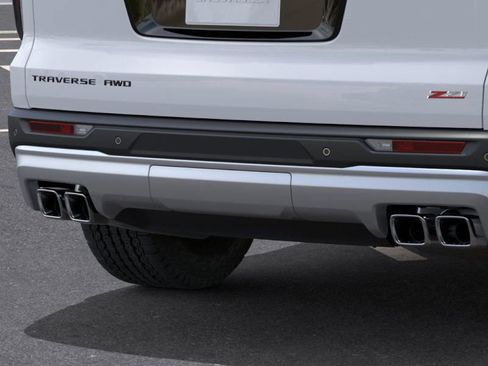 New 2026 Chevrolet Traverse Z71 w/ Enhanced Driving Package image 14