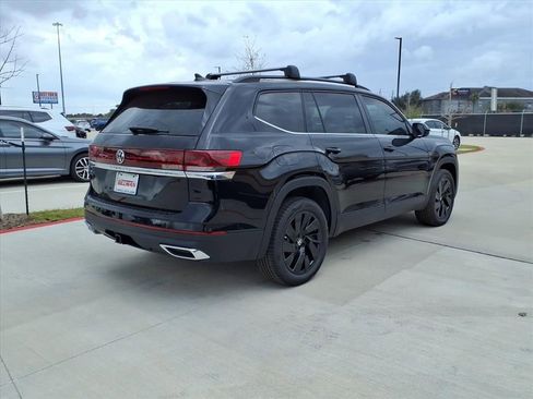 New 2026 Volkswagen Atlas SE FWD image 6