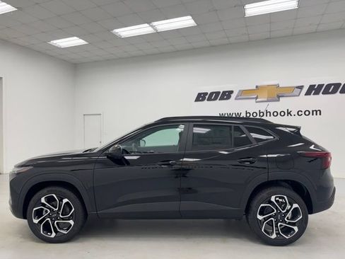 New 2026 Chevrolet Trax RS w/ Driver Confidence Package FWD image 8