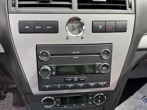 Used 2009 Ford Fusion SEL image 26