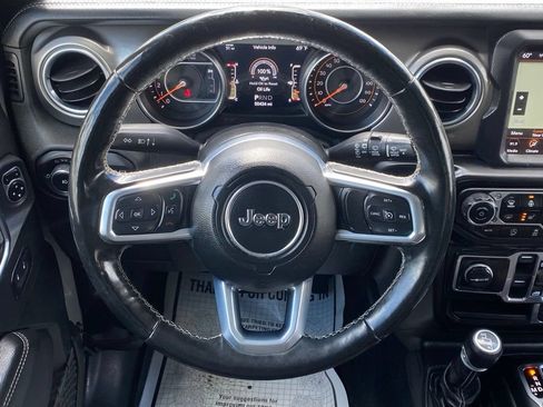 Used 2020 Jeep Wrangler Unlimited Sahara w/ Dual Top Group AWD/4WD image 22