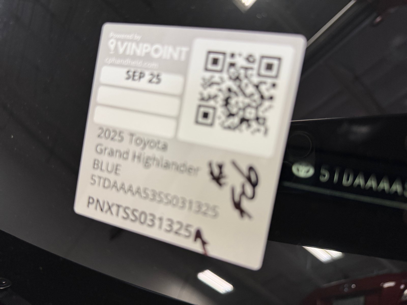Certified 2025 Toyota Grand Highlander FWD image 24