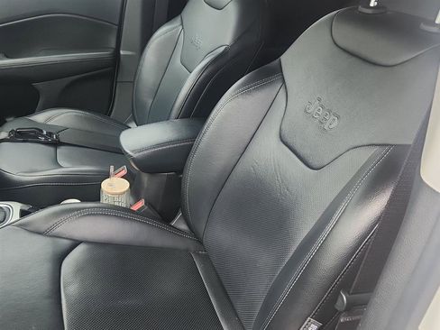 Used 2019 Jeep Compass High Altitude AWD/4WD image 12