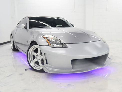 Used 2003 Nissan 350Z Touring RWD image 3