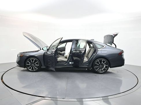 Used 2024 Honda Accord Touring image 37