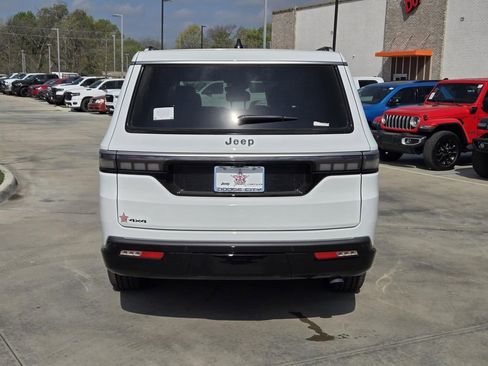 New 2026 Jeep Grand Wagoneer L 4WD image 4