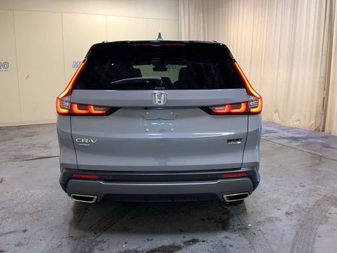 Used 2023 Honda CR-V Sport Touring image 4