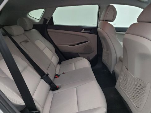 Used 2018 Hyundai Tucson SE image 19