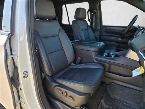 Used 2023 Chevrolet Tahoe Z71 w/ Z71 Off-Road Package image 23