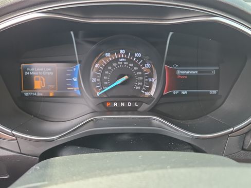 Used 2017 Ford Fusion SE w/ Equipment Group 201A FWD image 24