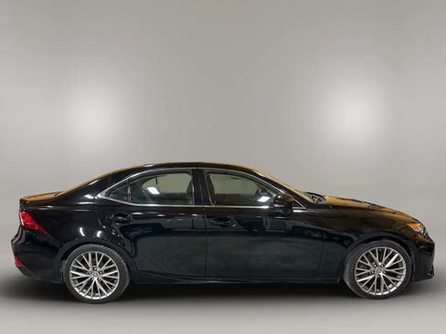 Used 2016 Lexus IS 300 AWD image 2