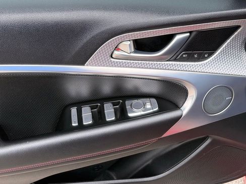 Used 2022 Genesis G70 3.3T w/ Sport Advanced Package RWD image 12