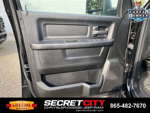 Used 2024 RAM 3500 Tradesman w/ Chrome Appearance Group AWD/4WD image 13