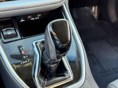 Used 2020 Subaru Outback Premium image 19