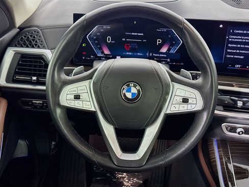 Used 2023 BMW X7 xDrive40i w/ Climate Comfort Package image 32