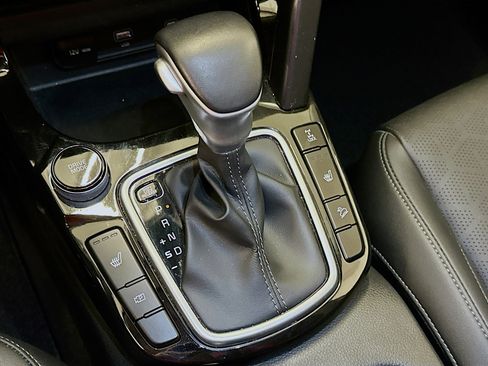 Used 2024 Kia Seltos EX image 25