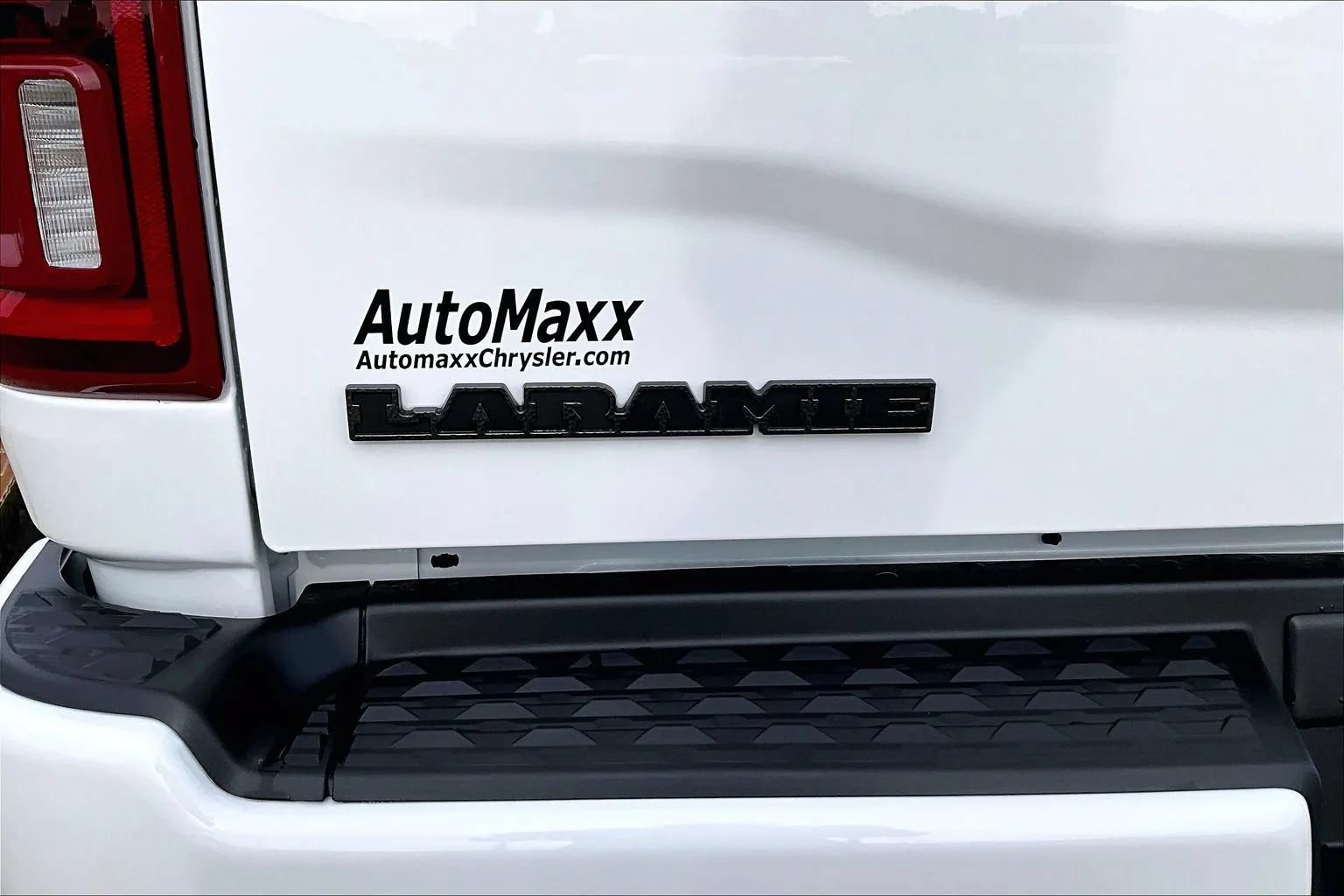 New 2027 RAM 3500 Laramie w/ Night Edition AWD/4WD image 9