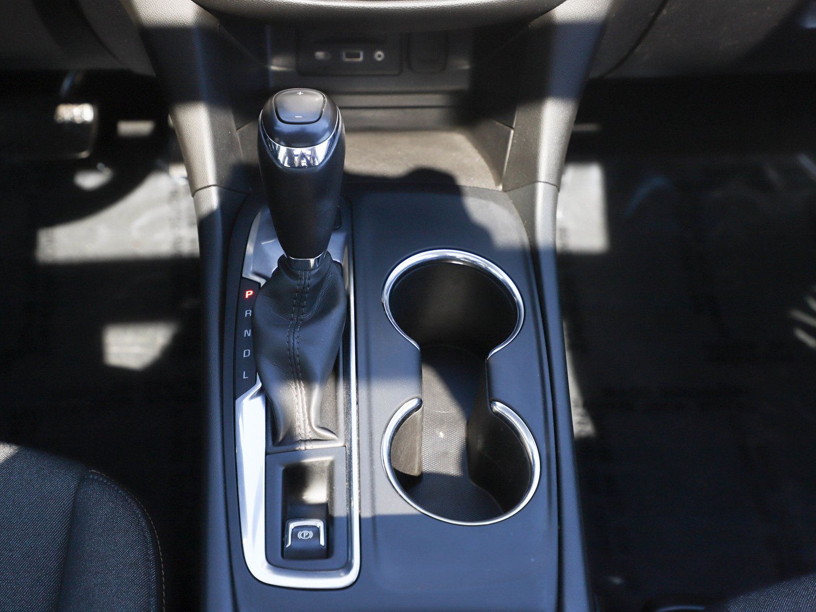 Used 2019 Chevrolet Equinox LT AWD/4WD image 16