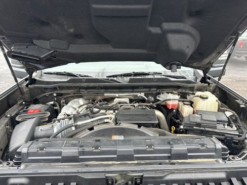 Used 2024 Chevrolet Silverado 3500 LTZ w/ LTZ Convenience Package image 17