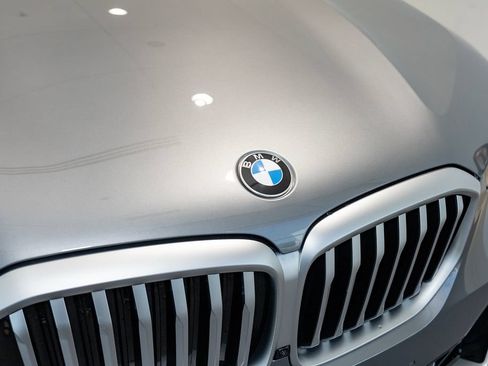 Used 2024 BMW X5 xDrive40i w/ Premium Package AWD/4WD image 18