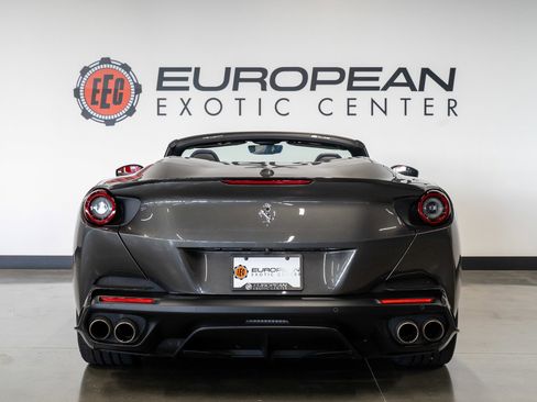 Used 2019 Ferrari Portofino RWD image 26