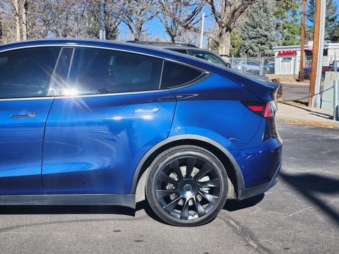 Used 2021 Tesla Model Y 2WD image 3