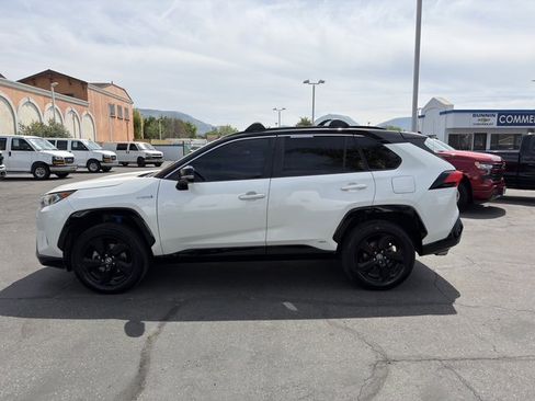 Used 2021 Toyota RAV4 XSE AWD/4WD image 4