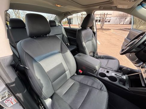 Used 2017 Subaru Legacy 3.6R Limited image 17
