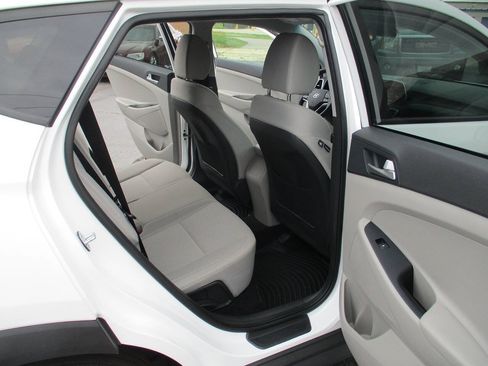 Used 2020 Hyundai Tucson Value w/ Winter Weather Package AWD/4WD image 24