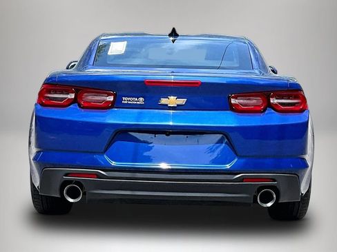 Used 2023 Chevrolet Camaro LT RWD image 6