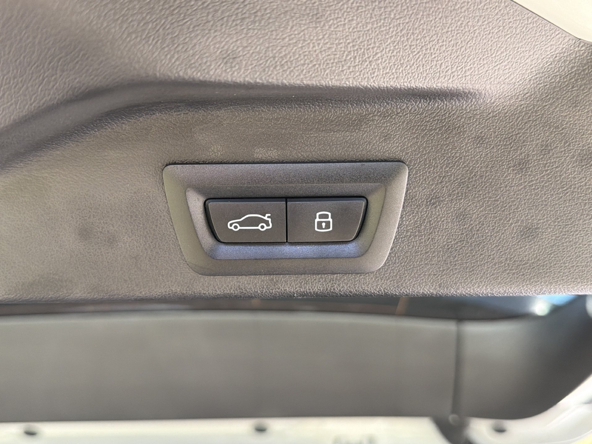 Used 2025 BMW X5 xDrive40i AWD/4WD image 13