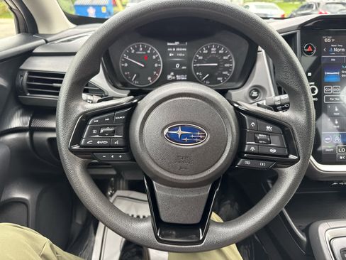 Used 2024 Subaru Crosstrek 2.0i Premium image 19