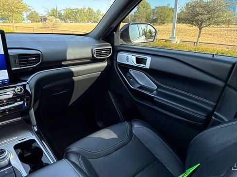 Used 2021 Ford Explorer ST w/ Equipment Group 401A AWD/4WD image 30