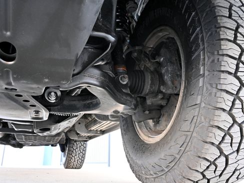 Used 2000 Toyota 4Runner SR5 AWD/4WD image 30