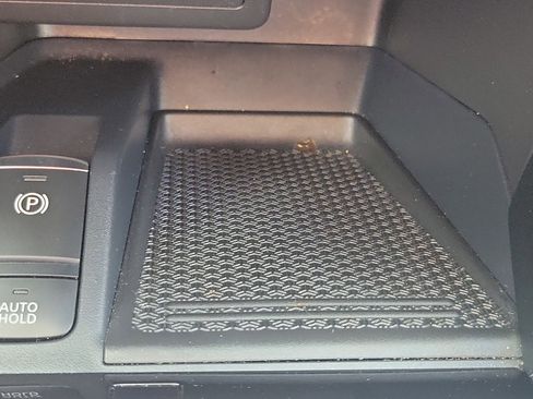 Used 2023 Nissan Kicks SV image 22