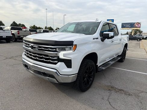Used 2022 Chevrolet Silverado 1500 LTZ w/ Technology Package AWD/4WD image 7