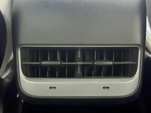 Used 2021 Tesla Model 3 Standard Range Plus image 24