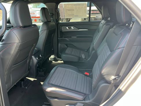New 2026 Ford Explorer ST-Line w/ ST-Line Street Pack RWD image 19