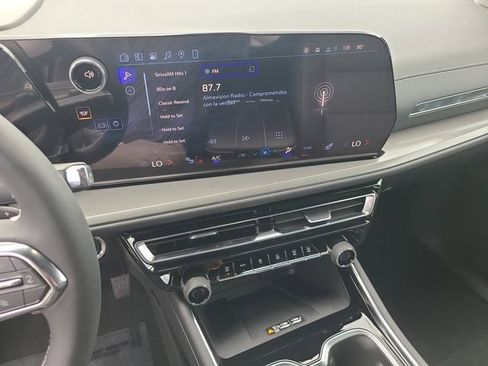 New 2026 Chevrolet Traverse LT w/ Midnight/Sport Edition image 30