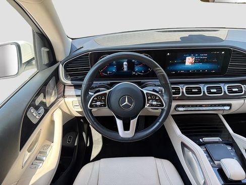 Used 2022 Mercedes-Benz GLE 350 4MATIC w/ Premium Package image 17