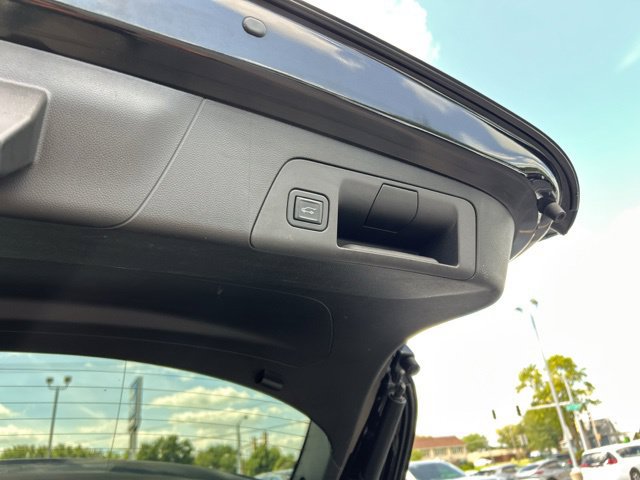 Certified 2023 Buick Envision Essence w/ Sport Touring Package AWD/4WD image 13