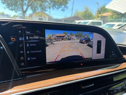 Used 2022 Cadillac Escalade ESV Sport Platinum AWD/4WD image 25
