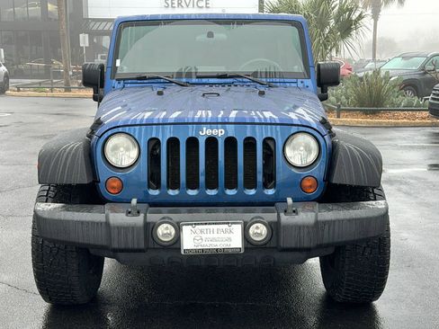 Used 2010 Jeep Wrangler Unlimited Sport image 3