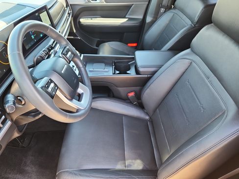Used 2024 Hyundai Santa Fe Limited AWD/4WD image 11